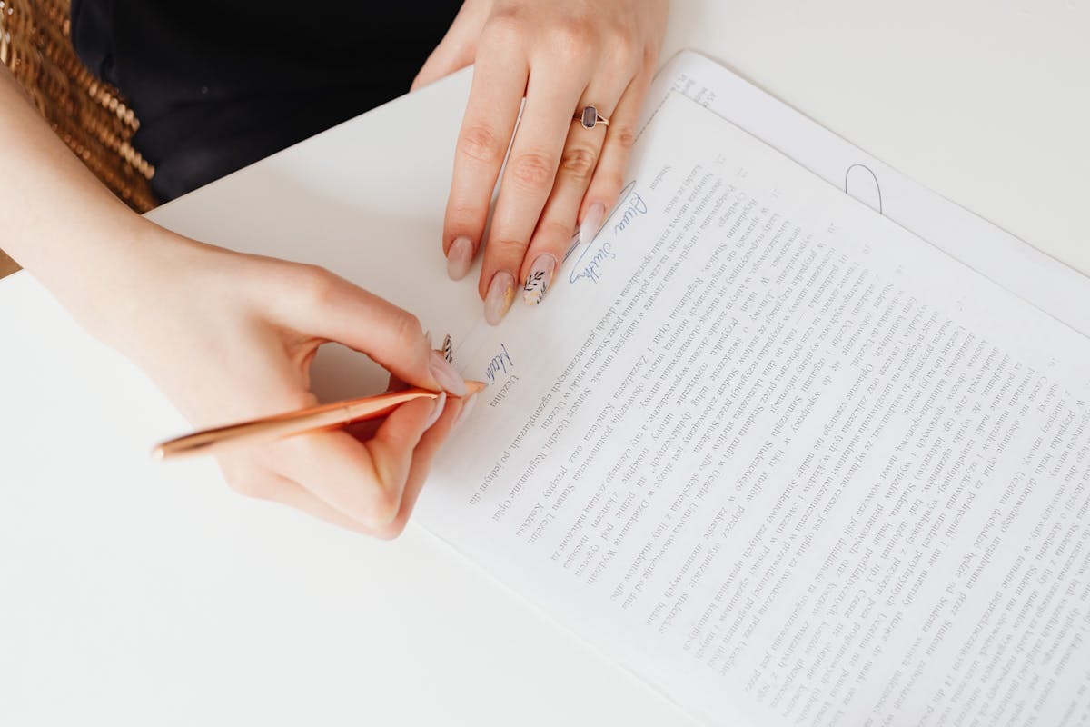 pexels-karola-g-7681071 (1)